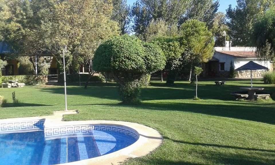 Complejo Rural La Badia Villa Lucillos Eksteriør bilde